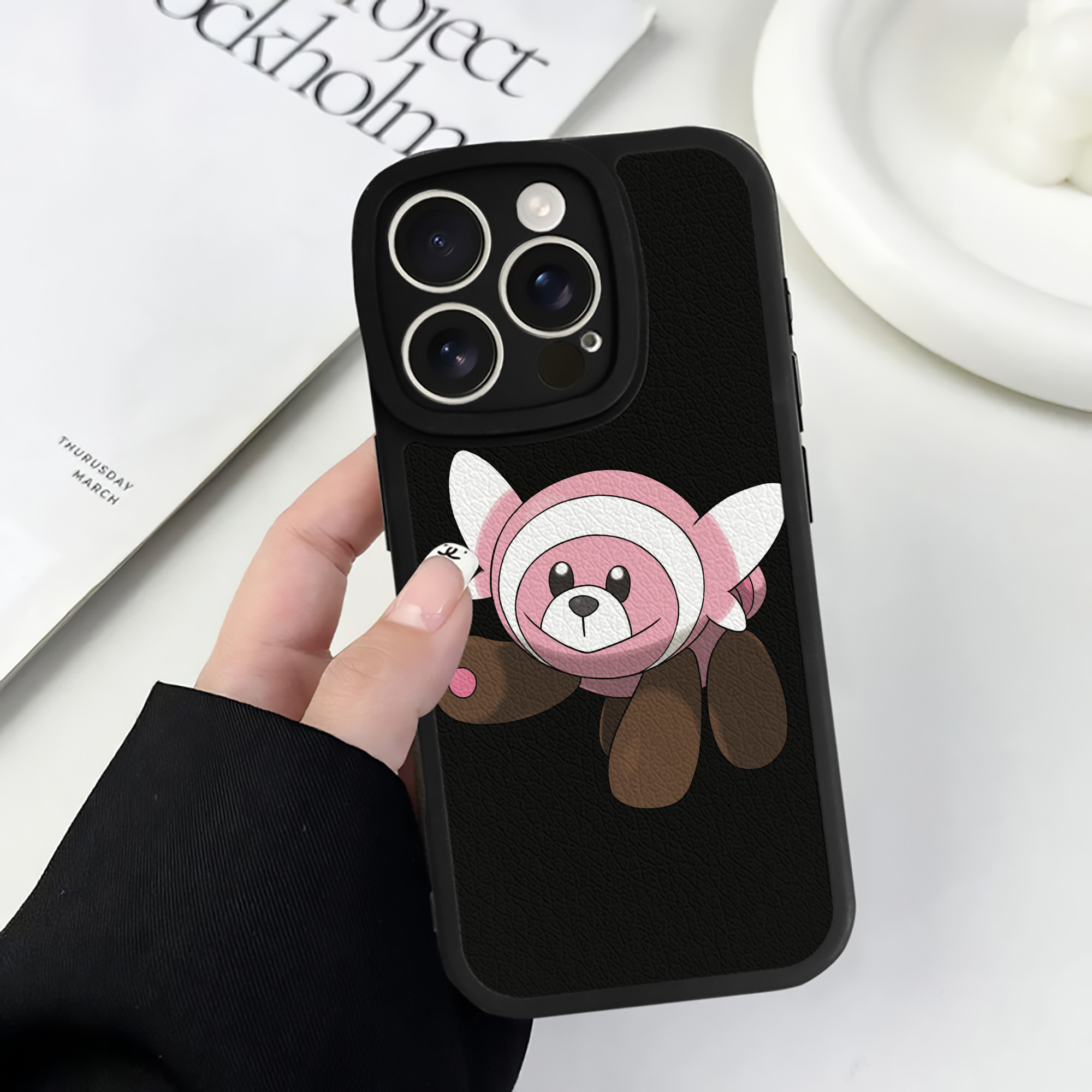 （画像用） ポケットモンスター Pokémon 【iPhone 16シリーズ対応】シリコンスマホケース（レザー調） 材質：シリコン